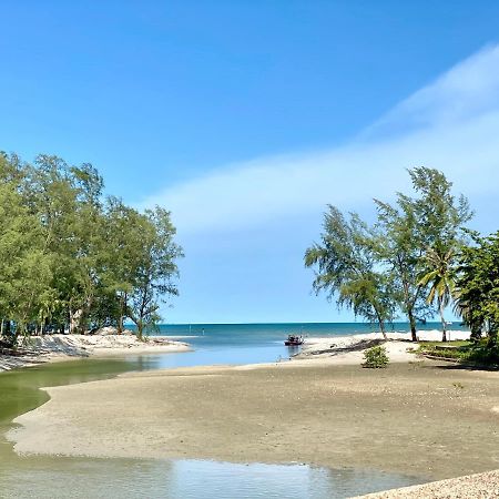 Sand-D House Pool Villa B35 At Rock Garden Beach Resort Rayong メーピン エクステリア 写真